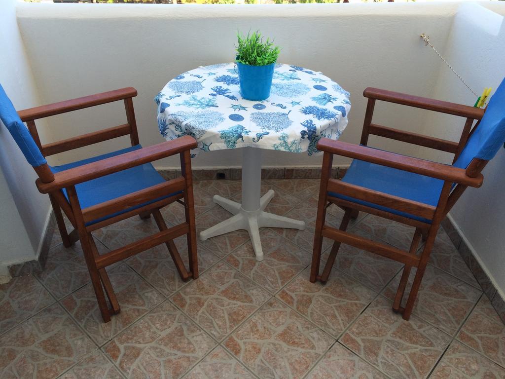 Paros Rooms Dora Kültér fotó