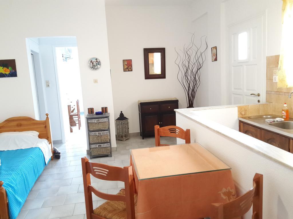Paros Rooms Dora Kültér fotó